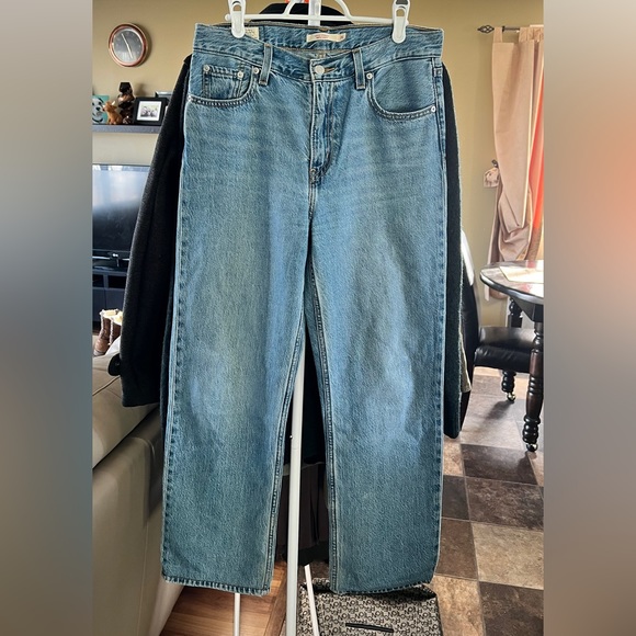 Levi’s Loose Straight Jeans - Picture 3 of 5
